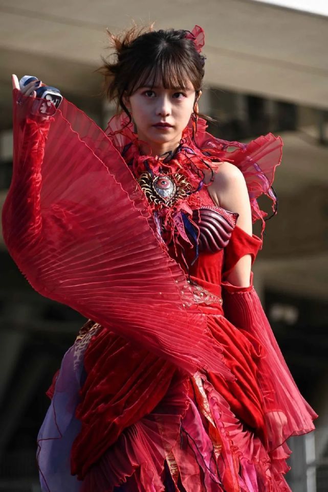 vice|假面骑士Revice第18话先行图公开,一辉被反噬重伤,女王再次变身登场