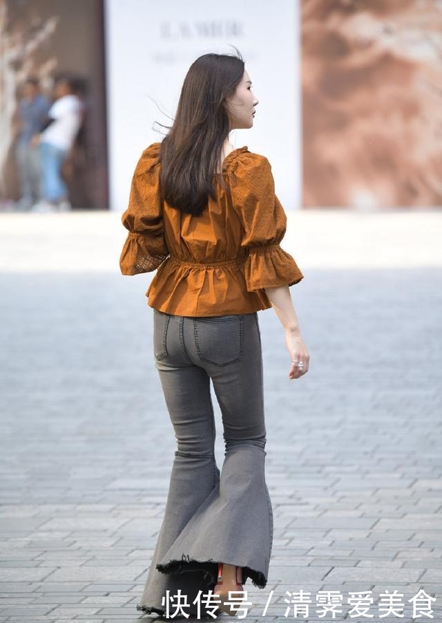 选择时尚个性的衣着,让造型轻松摆脱路人的感觉