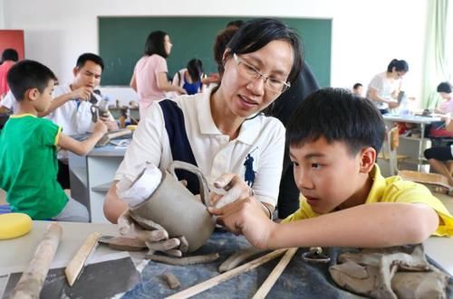 除夕夜准备吃饺子，交代儿子去和面，5分钟后的成果让宝妈笑喷