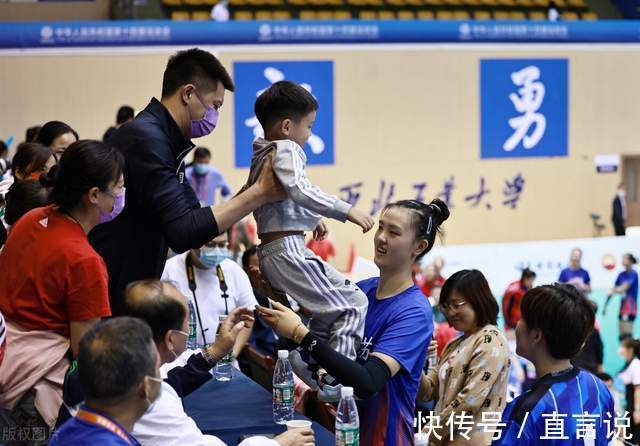 主教练|恭喜李盈莹!国际排联官宣女排核心,张常宁因结婚错失机会,遗憾