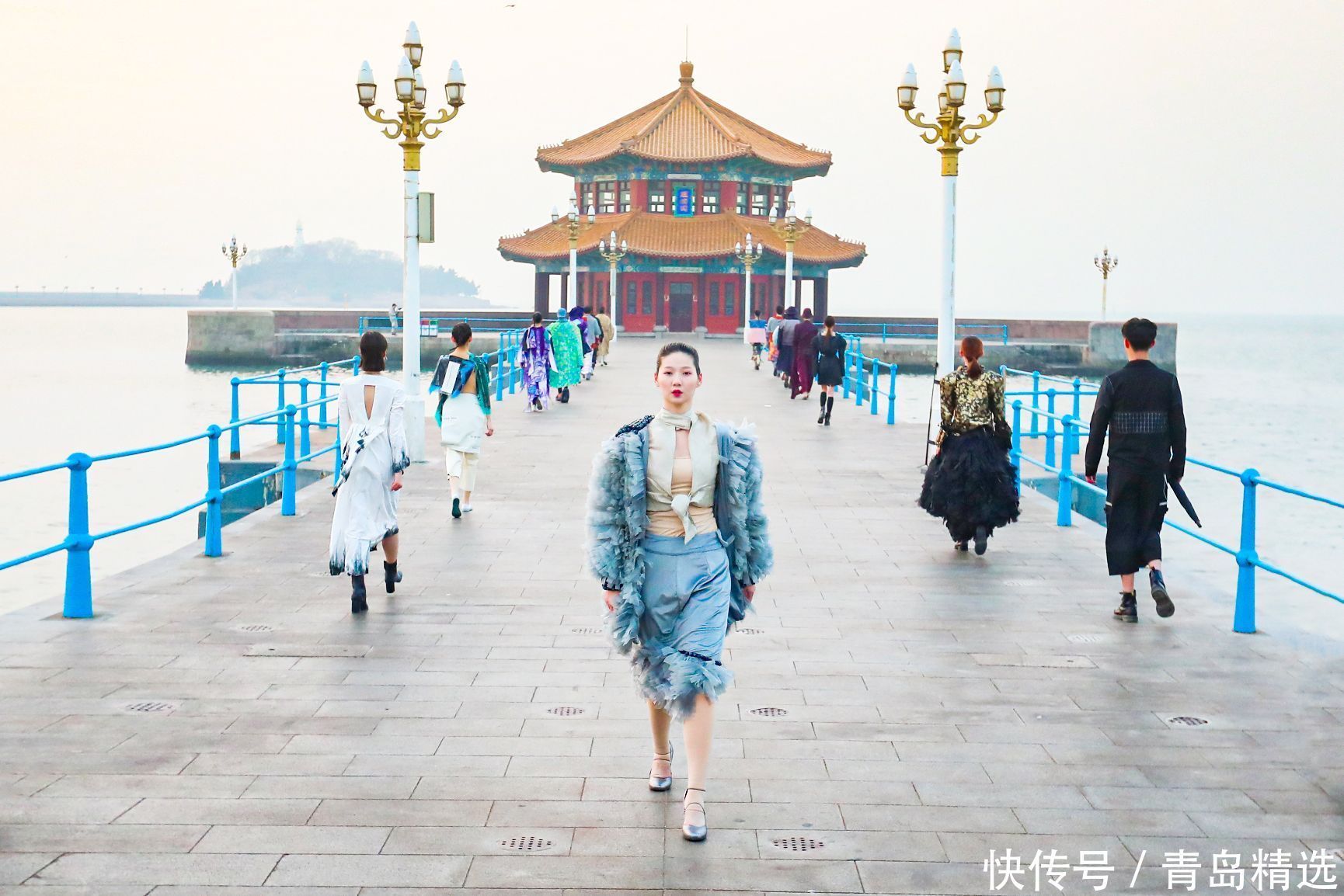 尚设计大赛|今天,百年栈桥变身时尚T台!