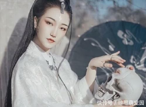 白骨精的前世竟然是天庭仙女,她的身世为何惨到让人心疼?