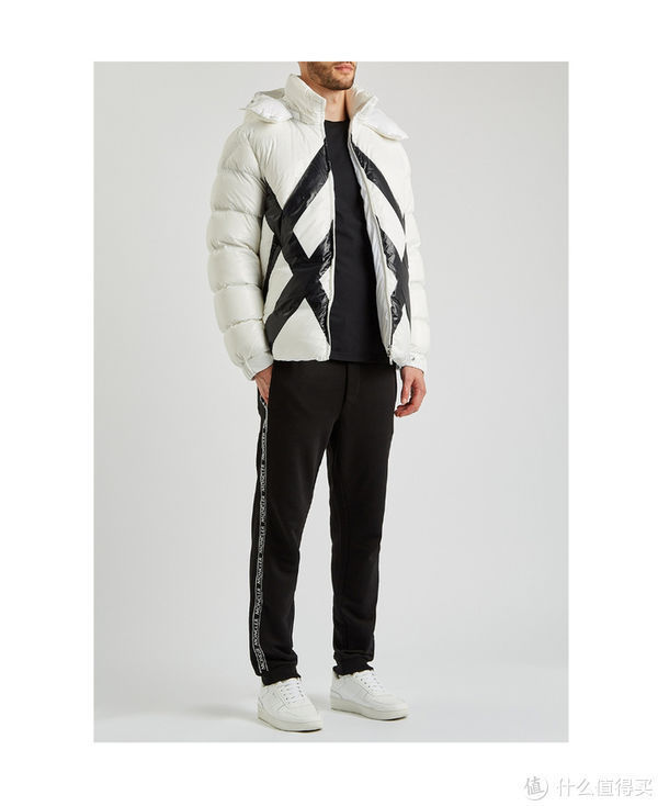 moncler|预算三万怎么选羽绒服——网易考拉高端羽绒服一览