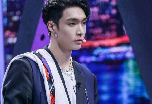 得分|王一博排名超过张艺兴后,一种明星象征引人注意