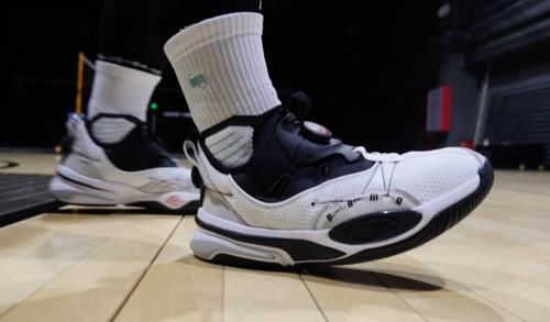 WEN鞋评-实战｜球鞋里最帅的 潮鞋里性能最好的选择！Double DISC确实又帅又能打