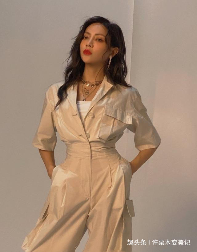 弧度|最近火了一种发型叫“渣女发”,时髦减龄又显脸小,谁剪谁美