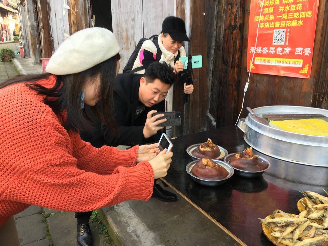 采风团|百城行｜巴蜀文旅“百城行”走进自贡沿滩：打卡百年盐业遗迹岁月钩沉 闭目静思新农村示范的“慢生活”