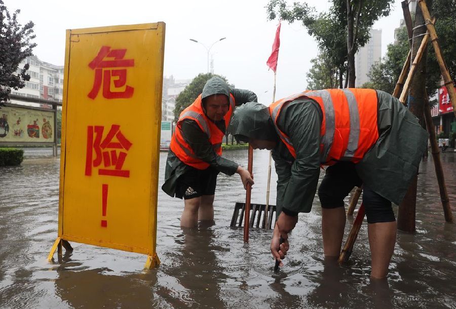 强降水|风雨揪心 救援同心——新华社记者多路直击河南强降水