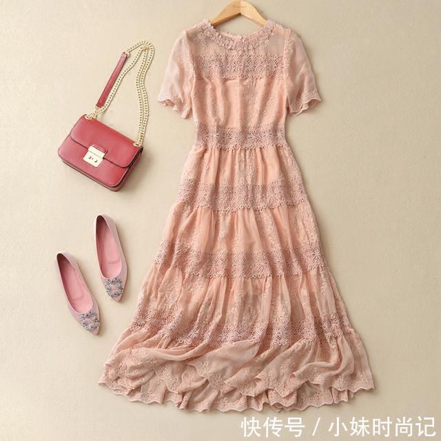 蕾丝|越是好穿舒适的真丝裙,就越是能在炎炎夏日里穿出一股清流的凉爽