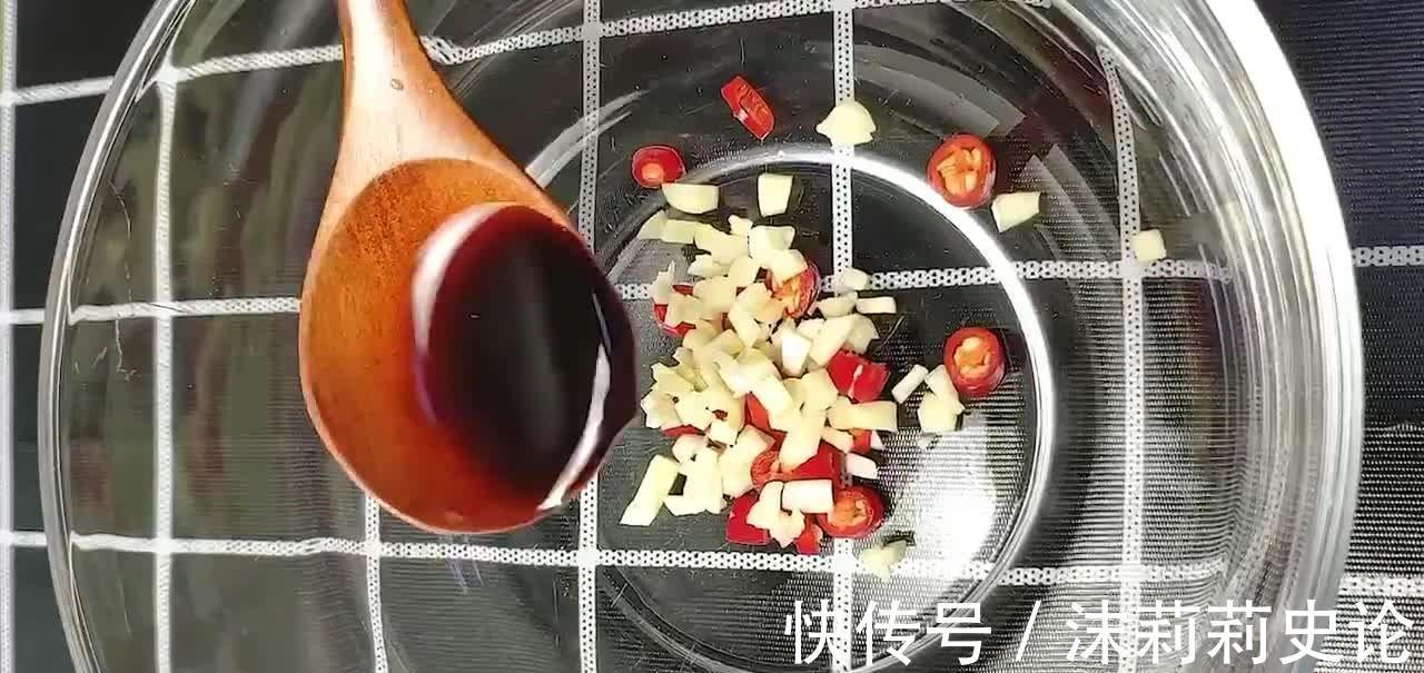 酸辣粉做法,粉条口感劲道酸辣开胃,简单中透着质朴!