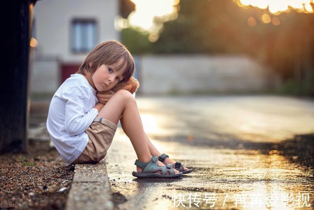 外部世界|武志红:常被打骂的孩子,遇到挫折时容易产生“我不配活”的感觉