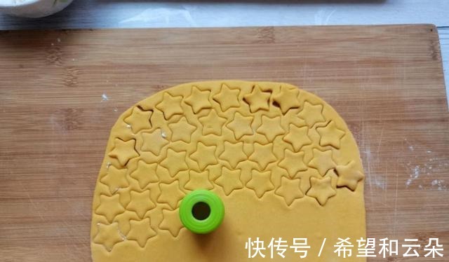 笼屉|南瓜记得要这么做,小孩子肯定喜欢,吃到停不下来!