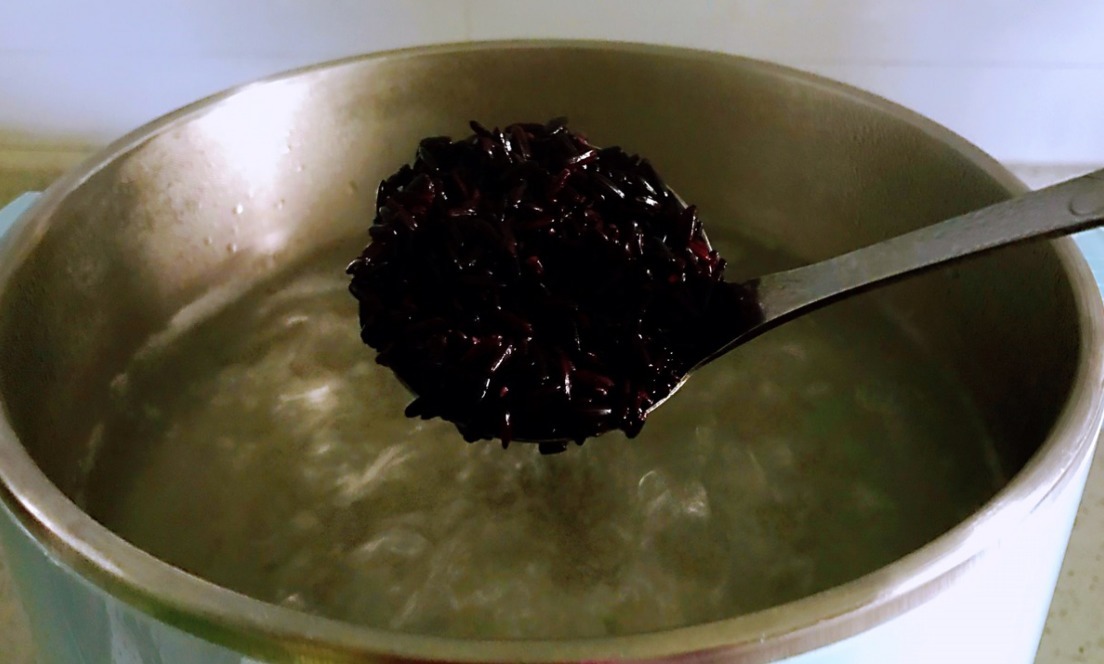 秋季,早餐多喝养胃粥,暖胃养胃,营养极高,常喝气色更好!