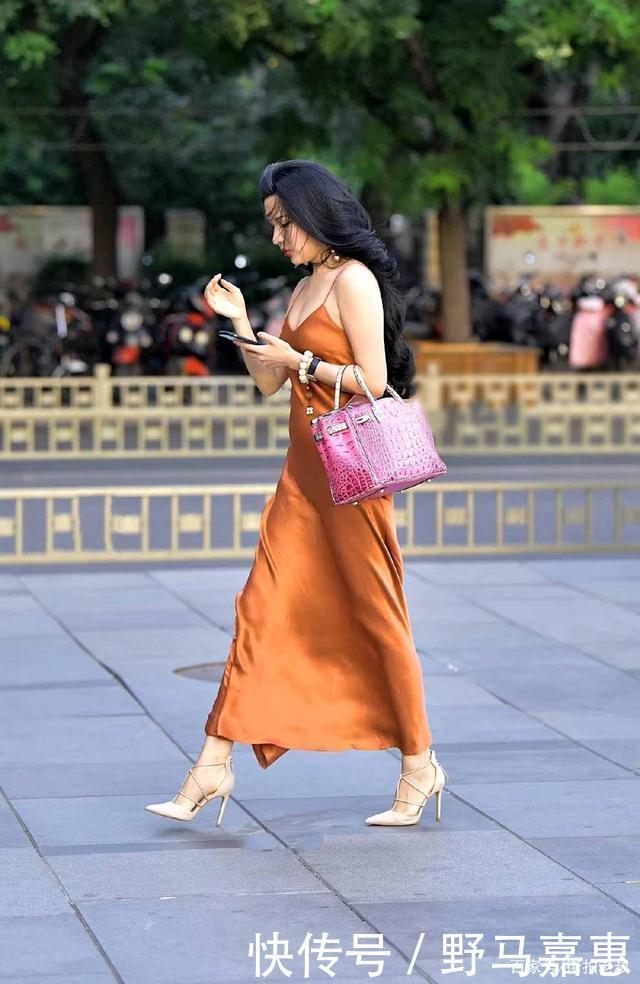 女生们|“小粗腿”不要担心了,连衣裙可以修饰腿型,让美丽与你同行