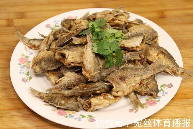 干锅花菜|炸鱼时,有人用淀粉有人用面粉?都不对,大厨教你正确做法
