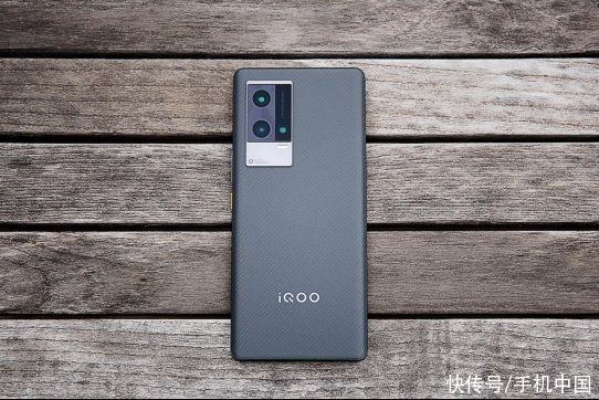 8pro|iQOO 8系列旗舰体验 强悍战力来源于“芯”