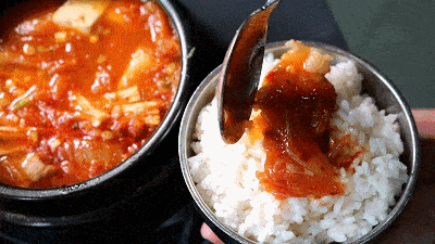 热腾腾的「韩式料理」出炉,追剧必备!