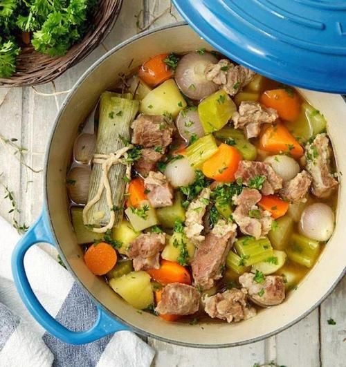 羊肉经典做法：炖得软烂，炒得香嫩