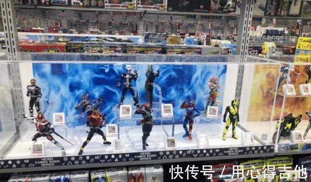 特摄区|日本特摄区的商品和国内差别有多大看到奥特曼和骑士的做工，网友瞬间眼红