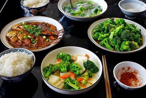 午餐|一家四口的午餐,3菜1汤,简单美味、热量低,吃得少想胖都难