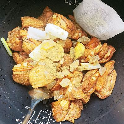 香叶|电饭煲炖排骨