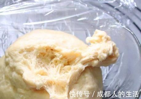 配方|炸油条时，记住配方和3个小技巧，油条蓬松香酥脆，一次就做成功