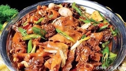 几道农家菜,香辣解馋,还异常鲜美,家人胃口大开吃得津津有味!