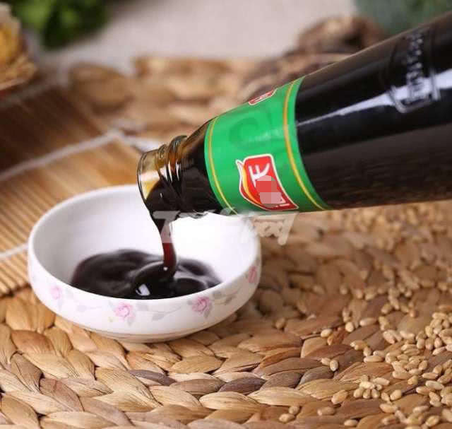 种调味品|大厨炒菜时为啥要放蚝油?蚝油是什么?看完这个就明白了