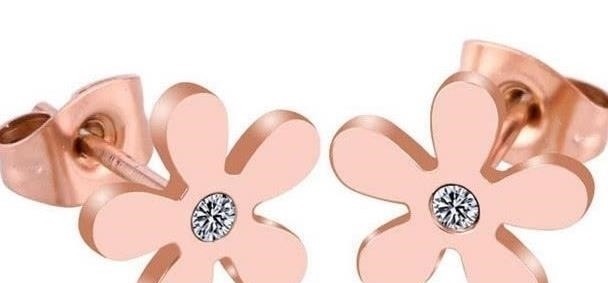 黄金 为何“彩金”比“黄金”还贵,值不值得买?行家一语道破