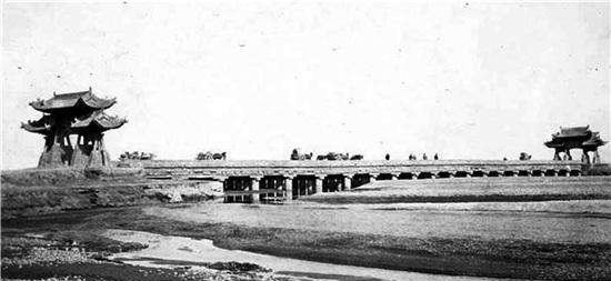 北大才子1937年西安深度游,他说西安的尘埃都蕴藏着五千年的文明