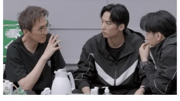 “金嗓子”不让赵文卓开空调,林志炫口碑翻车,回应称为了他好。