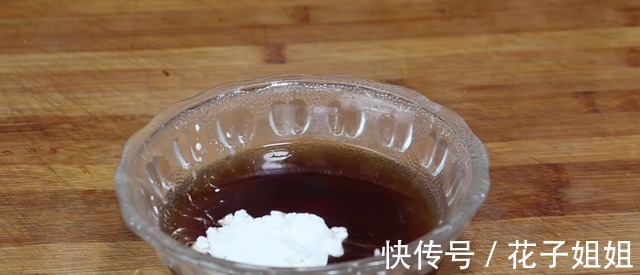 炒土豆丝|1把蒜苔，1个土豆，这样做实在太香了，拿红烧肉也不换，做法简单！