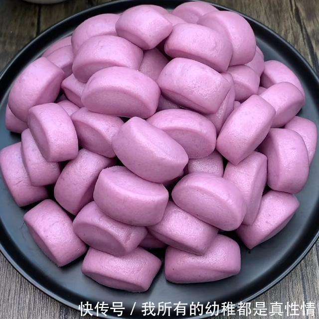 秋天紫薯换个吃法更过瘾，不用炖不用炸，香味十足，一口一个上瘾