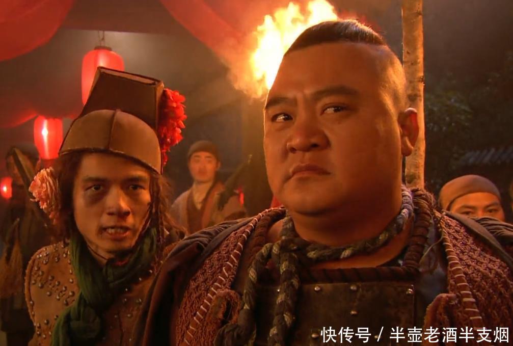 吴用|小霸王周通再抢民女,武松一怒拔刀,宋江吴用林冲为何息事宁人?