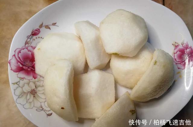 润燥|润燥的雪梨瘦肉汤,做法简单,美味又营养