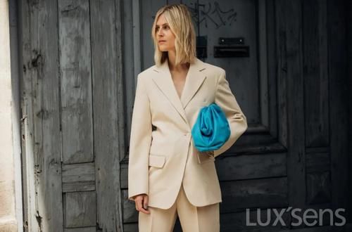 春季怎么穿出好气色？这几个配色请照搬！