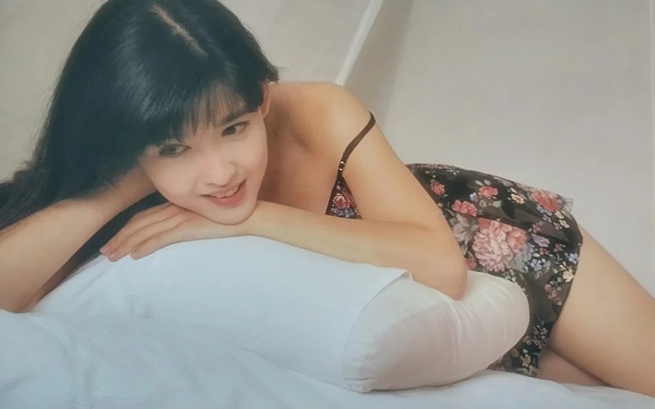 [转载]柳梢青·四大高颜值女神