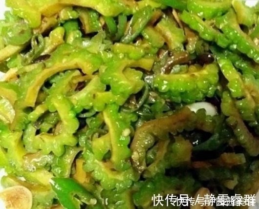 莲藕莲藕|冬天多吃“4道菜”，清热解毒，常做给孩子吃，避免上火咳嗽长泡