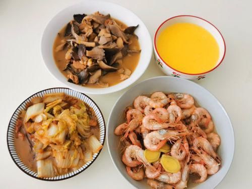 加班回到家,老公做了3菜1汤,花钱不多实惠营养吃得舒服