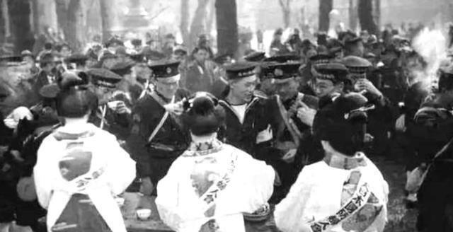 图片|抗日时期日本女人有多坏看完图片才知道,果然原子弹下无冤魂