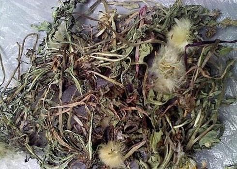 尿酸过高|尿酸和此物“不投缘”，若坚持泡水喝，尿酸痛风多半悄悄溜走！