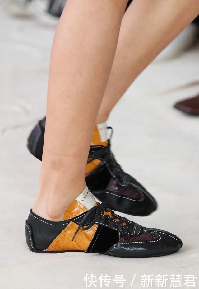 这些“旧球鞋”火极了老爹鞋的时髦C位保不住了…