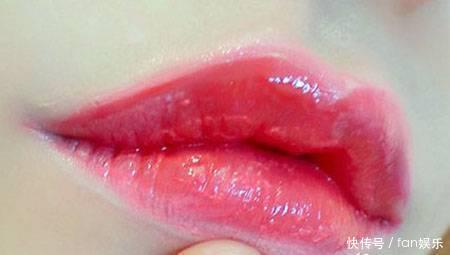 精致|公认好看的女生“唇形”有3种,M唇精致,樱桃唇可爱,你是哪种