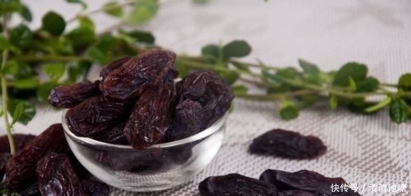 葡萄干|葡萄干不仅是诱人的干果类食物，还有这么多的好处，你知道吗？