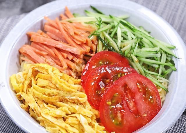 便面的做法|方便面的8种别样吃法,有颜又美味,保证让你舔完最后一滴汤!