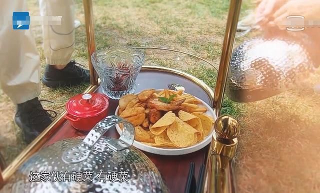 蔡徐坤《跑男》买单,李晨脱口而出的话,暴露明星的真实消费水平