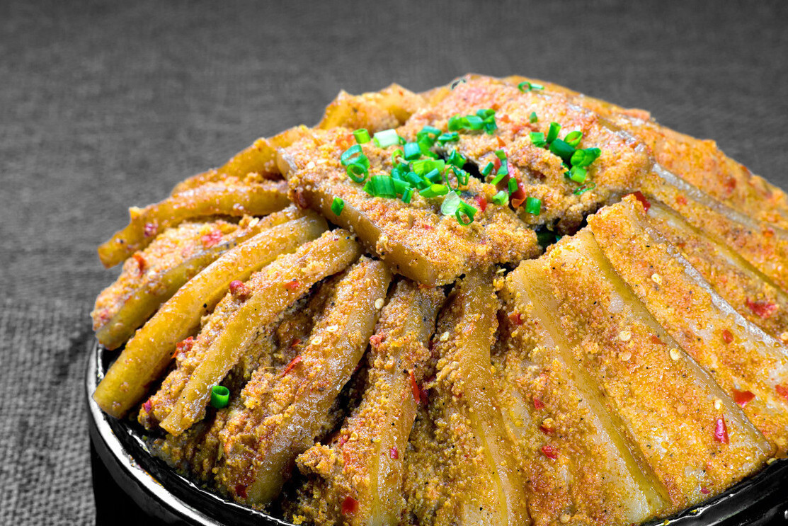 入味|粉蒸肉不能直接上锅蒸,学会2个技巧,五花肉酥烂入味不夹生