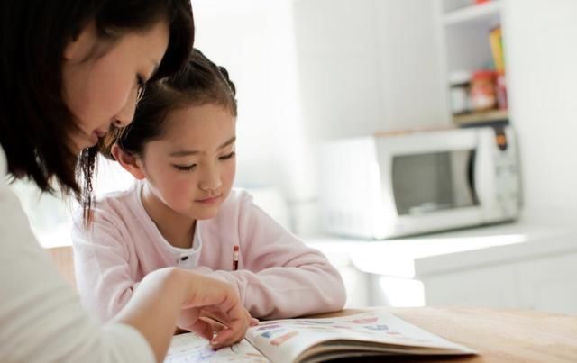 神伤|刘欢谈女儿很神伤,后悔对女儿“快乐教育”,当初真该逼孩子一把