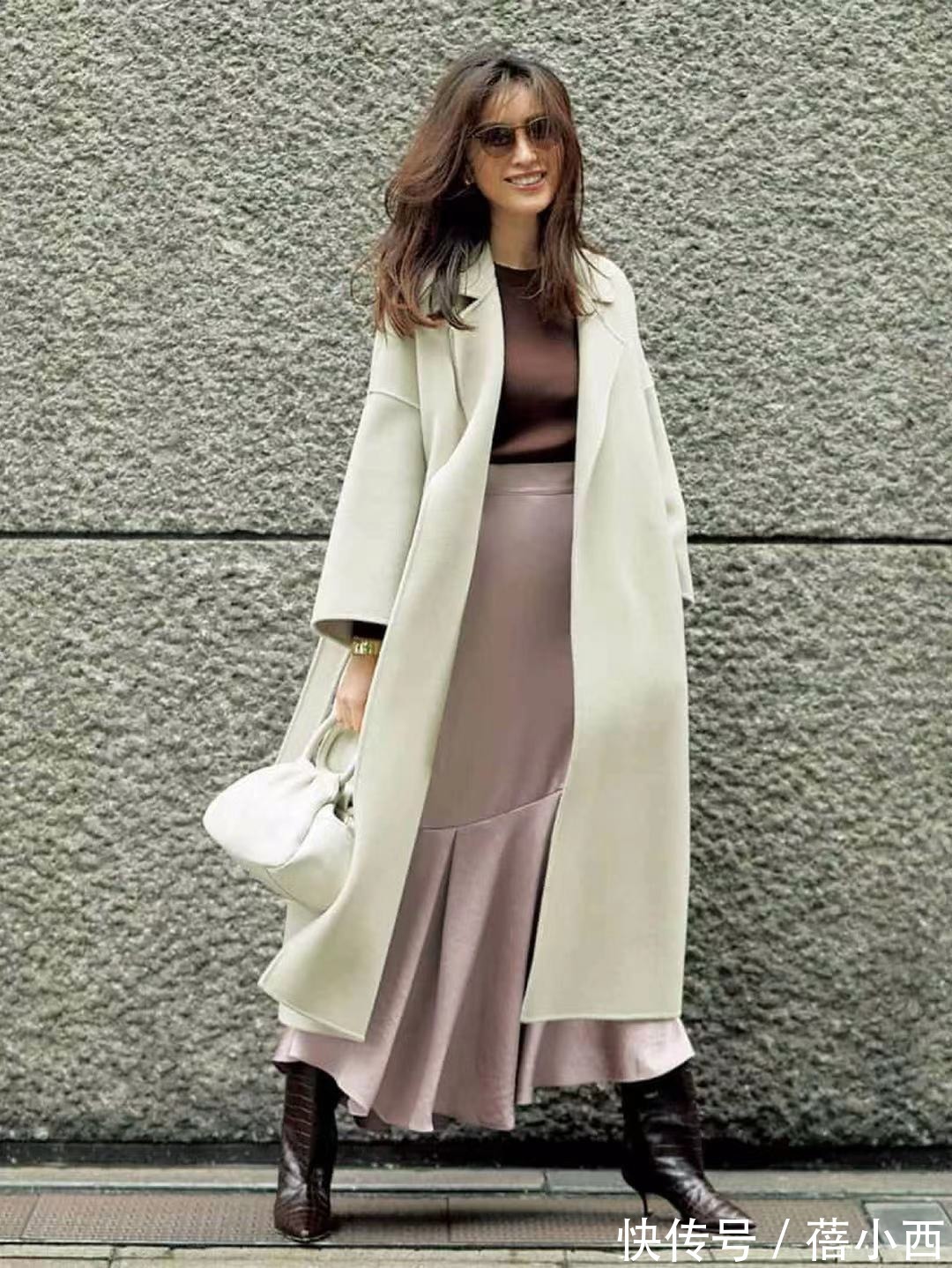 裙装|今年还是穿“长款大衣”最高级,搭配毛衣、半身裙、裤子时髦洋气