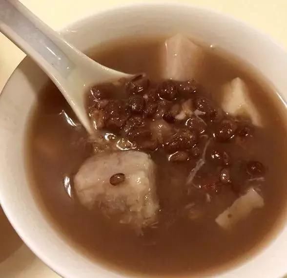 通畅|女人吃点“碱性食物”，隔夜排出臭便，肠道通畅了，补血，润肤又瘦身